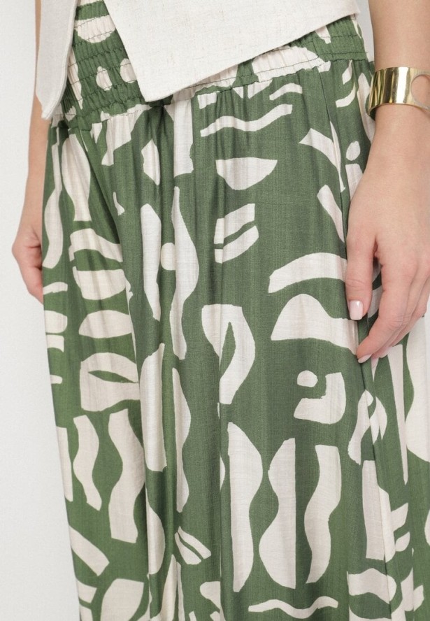 Zielone Szerokie Spodnie Kuloty z Gumką w Pasie i Geometrycznym Wzorem Virtebia