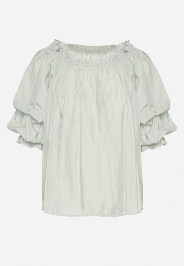 Niebieska Bluzka z Wiskozą Dekoltem w Łódkę i Falbanami Fenalora