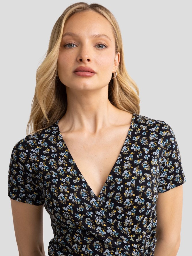 Sukienka damska mini kopertowa z motywem kwiatowym czarna Rihatana 906