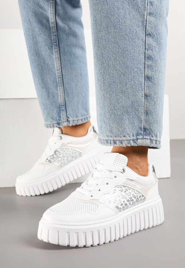 Białe Sneakersy na Platformie z Tłoczeniami Zdobione Panterkowym Printem Herraza