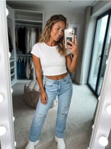 Crop top z krótkim rękawem - biały