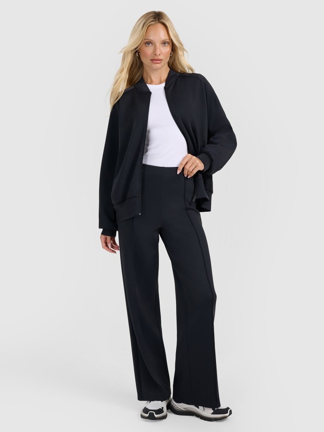 4F Spodnie dresowe z prostymi nogawkami damskie - czarne S