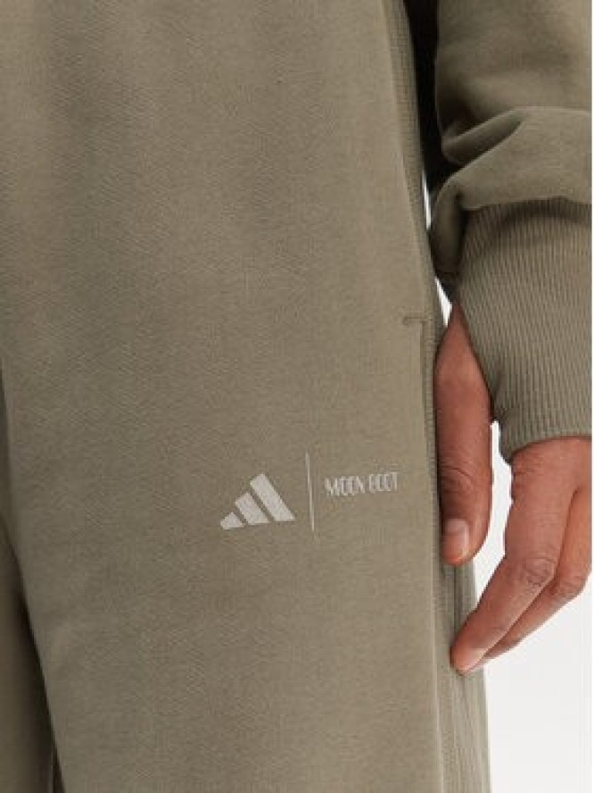 adidas Spodnie dresowe JM1099 Zielony Regular Fit