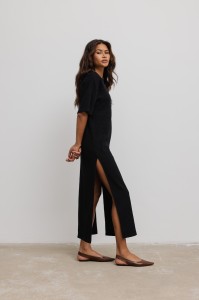 Długa sukienka z dzianiny waflowej w kolorze BLACK- NEOS-M/L