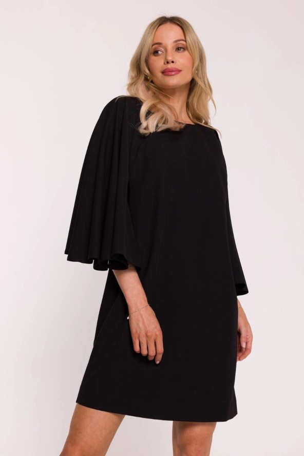 Elegancka sukienka trapezowa z bufiastymi rękawami czarna