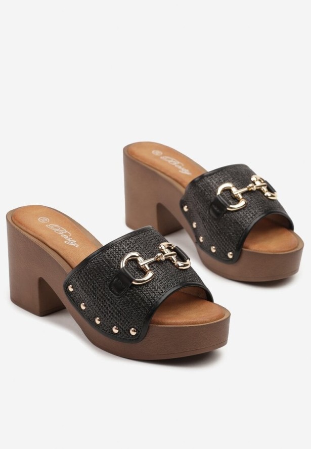 Czarne Klapki na Słupku i Platformie z Ozdobną Klamrą Koroti