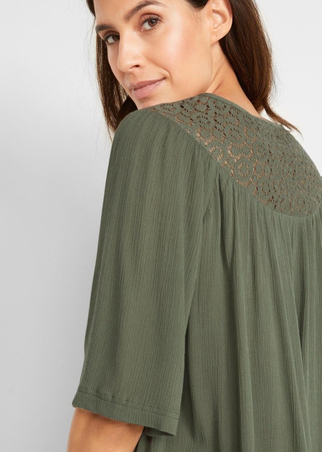 Długa tunika z kreszowanego materiału, rękaw 1/2