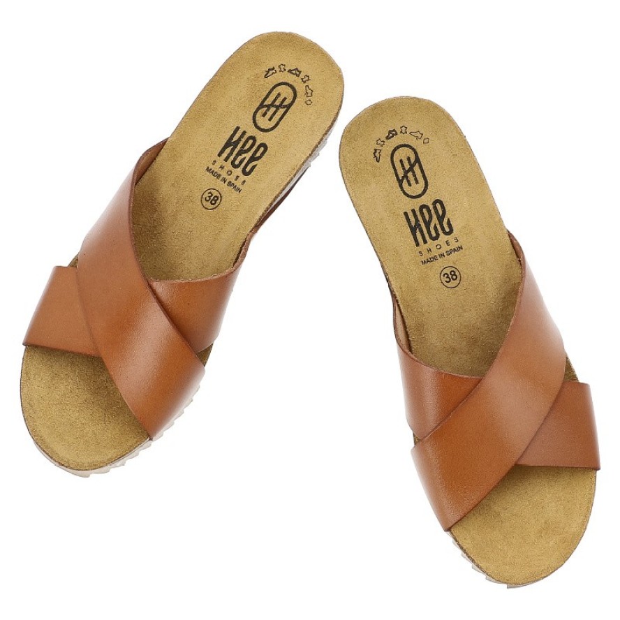 Brązowe Klapki Hee Stylowe Obuwie Damskie Na Koturnie