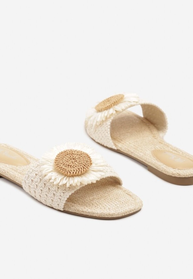 Beżowe Klapki Ozdobione Szydełkowym Wzorem i Kwiatem 3D Nilvielle