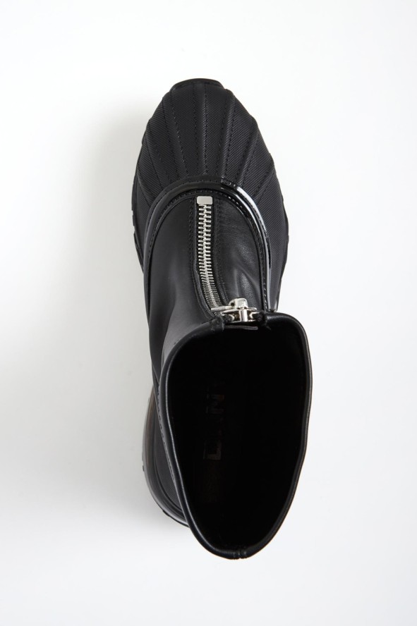 Botki damskie wysoką cholewką DKNY