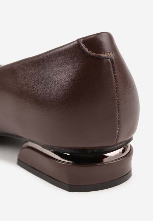 Brązowe Czółenka Vices ze Skórzaną Wkładką na Niskim Obcasie ze Zdobieniem Dakene