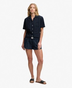 superdry Krótkie spodenki z haftem bawełnianym – ECLIPSE NAVY