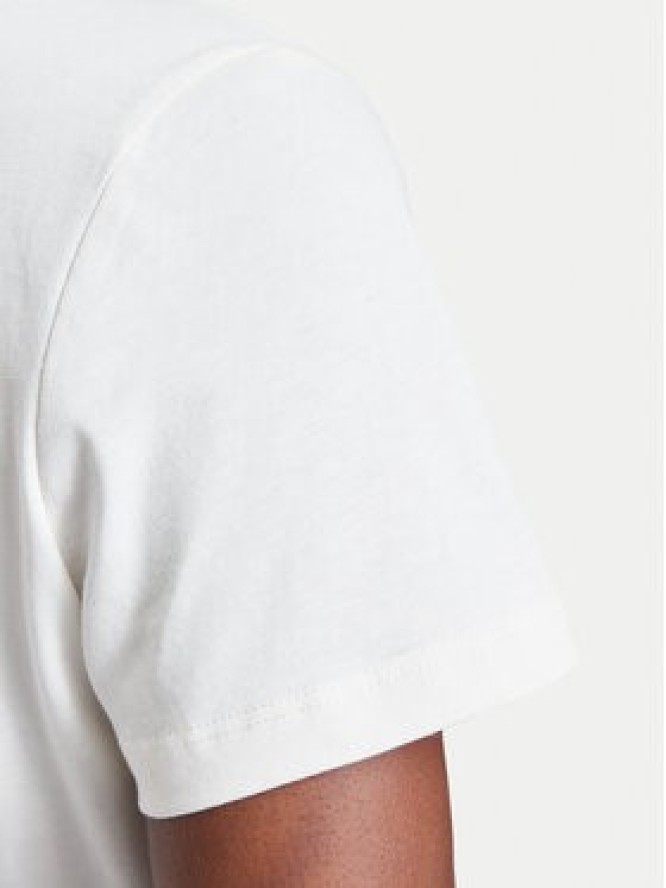 Guess T-Shirt V6BI28 K9360 Kremowy Regular Fit