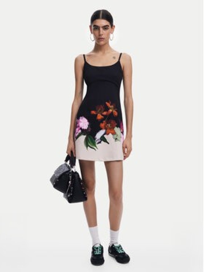 Desigual Sukienka letnia Le Mans 25SWVW16 Czarny Regular Fit