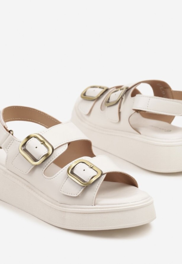 Białe Sandały na Platformie Ozdobione Klamrami Lorvanis