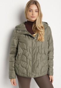 Jasnozielona Pikowana Kurtka Przejściowa o Klasycznym Kroju z Kapturem Tavitte