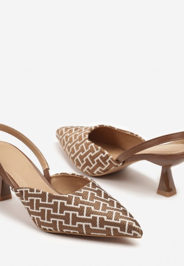 Brązowe Sandały na Obcasie Kaczuszce z Geometrycznym Motywem Arrivanna
