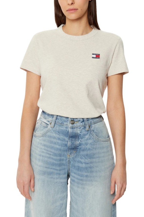 TOMMY JEANS Beżowy damski t-shirt z małym logo, Rozmiar M