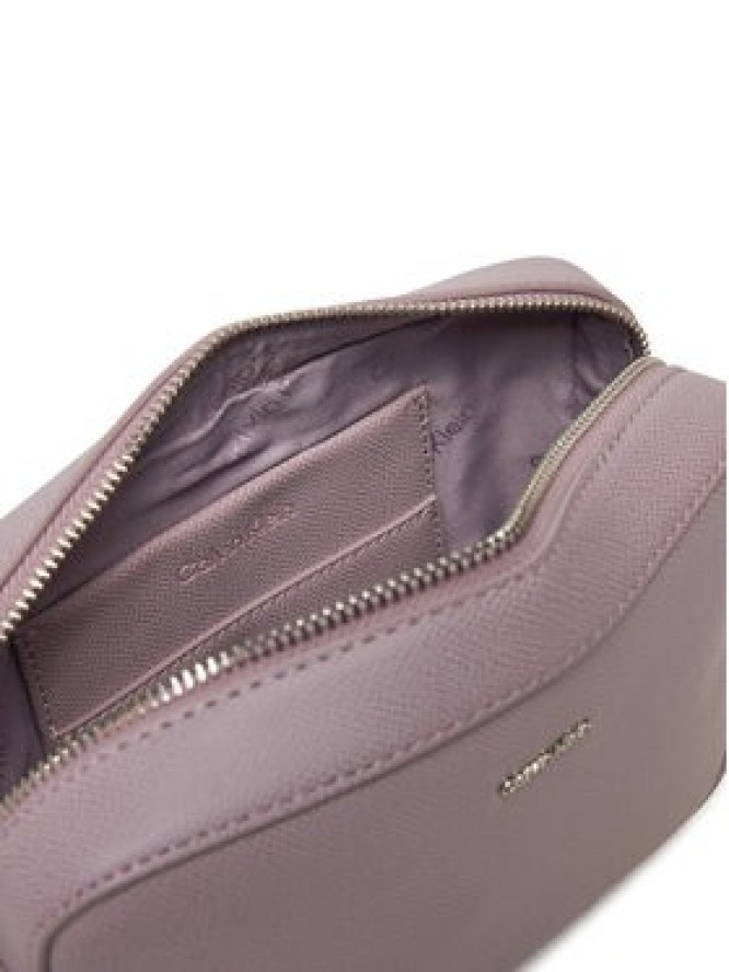 Calvin Klein Torebka Ck Must Small Camera Bag_Caviar K60K613084 Fioletowy