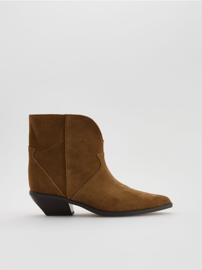 Zamszowe botki - beżowy