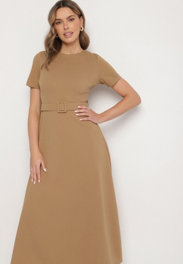 Ciemnobeżowa Rozkloszowana Sukienka Ozdobiona Paskiem Desianna