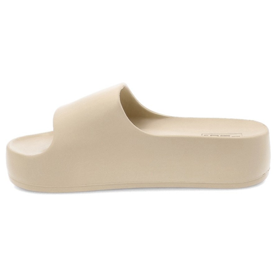 Beżowe Klapki Big Star Wygodne Obuwie Damskie Na Platformie