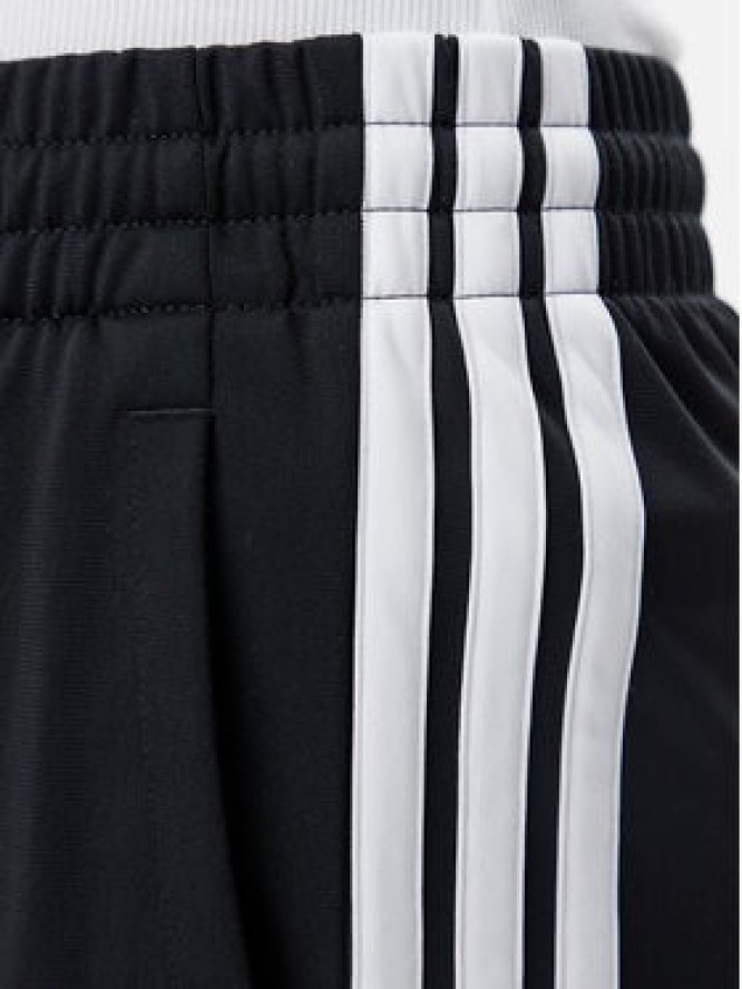 adidas Spodnie dresowe Tricot 3-Stripes JF3383 Czarny Regular Fit