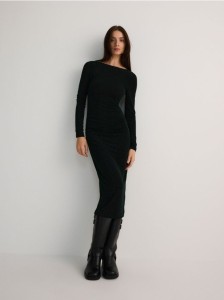 Sukienka midi z błyszczącymi drobinkami - zielony