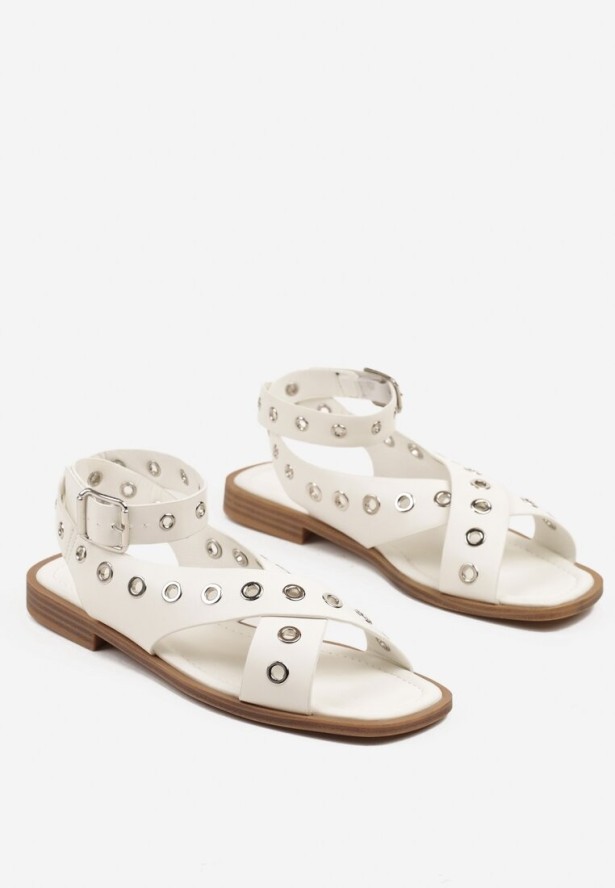 Białe Sandały Typu Gladiatorki z Kwadratowym Noskiem Zdobione Nitami Annivelle