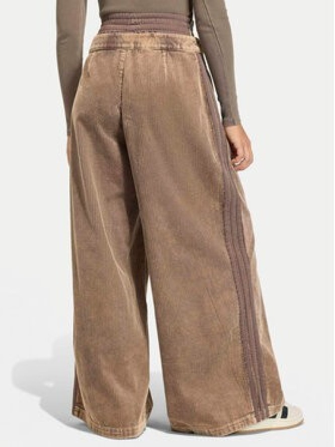 adidas Spodnie materiałowe Corduroy Sst KD8782 Brązowy Wide Leg