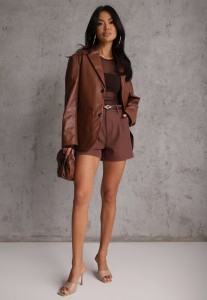 Brązowe Szorty High Waist w Eleganckim Stylu z Cienkim Paskiem ze Sprzączką Rissarie