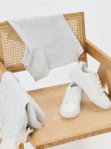 Dresowa bluza z krótkim rękawem - szary