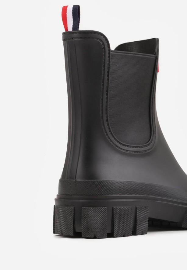 Czarne Kalosze o Fasonie Sztybletów na Podeszwie z Bieżnikiem Taylina