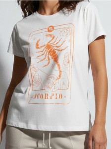 Bawełniana koszulka z nadrukiem - kremowy