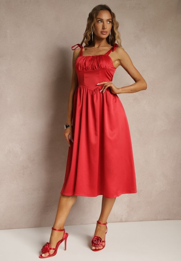 Czerwona Sukienka Vices o Rozkloszowanym Kroju z Wiązanymi Ramiączkami Natirise