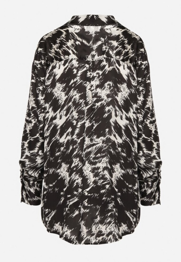 Czarna Koszula z Dłuższym Tyłem i Abstrakcyjnym Wzorem Korimille