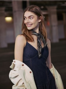 Jeansowa sukienka mini - granatowy