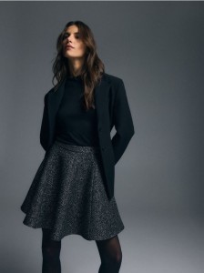 Wzorzysta spódnica mini - szary