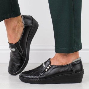 Czarne Polskie półbuty damskie Deoni 585/1