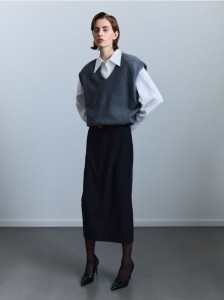 Spódnica midi z paskiem - czarny