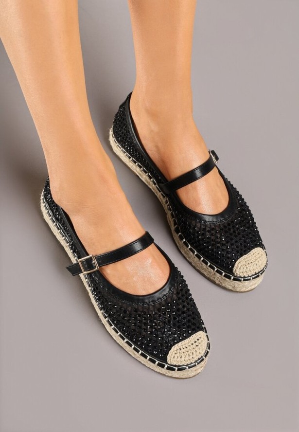 Czarne Espadryle Ozdobione Plecionką i Ażurową Cholewką Rinelona