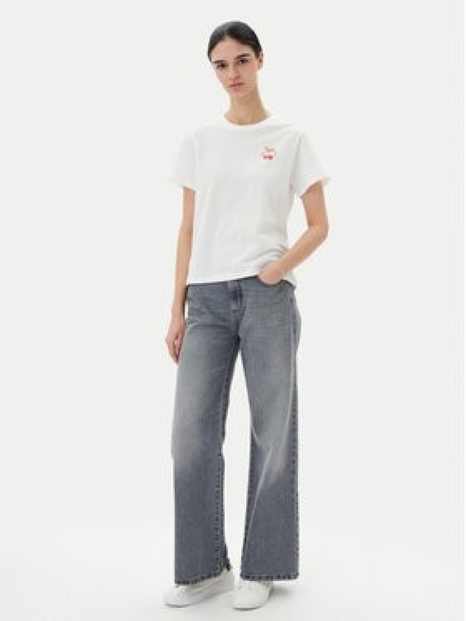 JDY T-Shirt Daisy 15348400 Biały Regular Fit