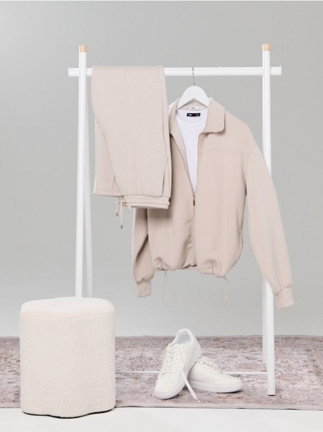 Rozpinana bluza ze stójką - beżowy