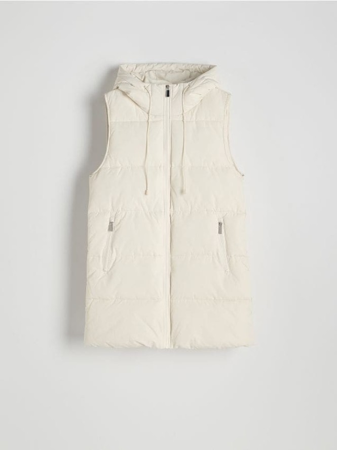 Pikowana kamizelka z kapturem - złamana biel