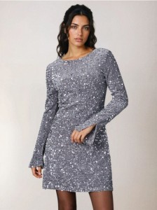 Sukienka mini z cekinami - srebrny