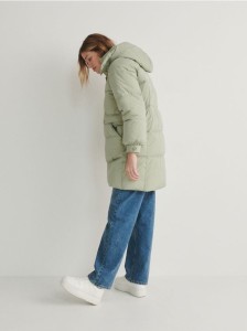 Długa kurtka z kapturem - jasnozielony