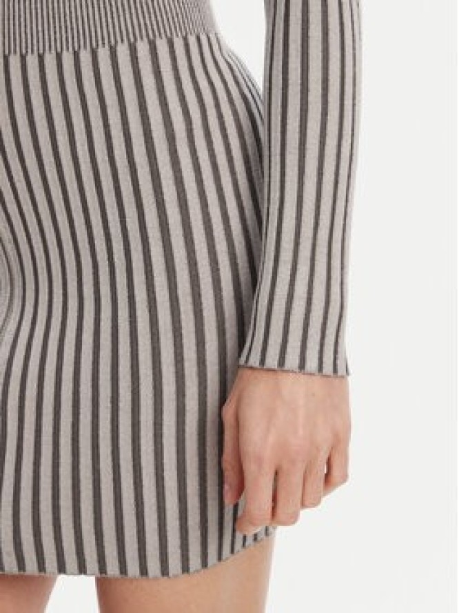 Guess Sukienka dzianinowa W5YK28 Z30I2 Szary Slim Fit