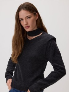 Sweter z dekoracyjną stójką - ciemnoszary
