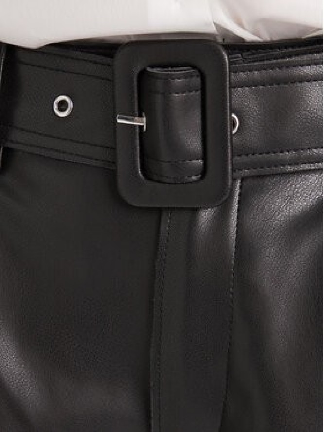 Morgan Szorty z imitacji skóry 242-SHOANE Czarny Slim Fit