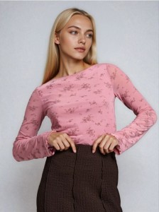 Bluzka ze wzorem z ozdobnymi marszczeniami - różowy
